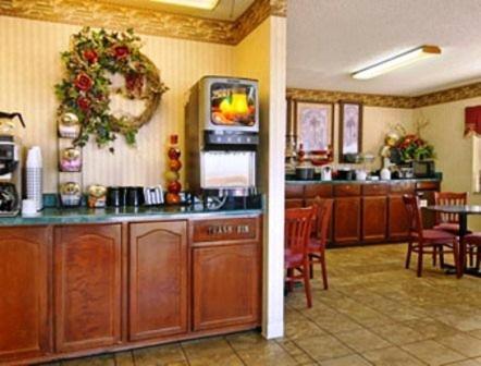 Americas Best Value Inn - Бейтсвіль Ресторан фото